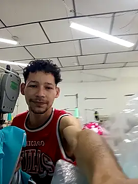 Snapshot of Goriluzdelam chatting on 04/02/26, 01:31 Goriluzdelam online show from 04/02/26, 01:31