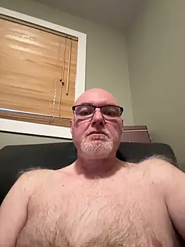 Snapshot of dwreck1974 chatting on 03/01/26, 10:56 dwreck1974 online show from 03/01/26, 10:56