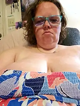 Snapshot of Purplesparkle1 chatting on 03/15/26, 02:12 Purplesparkle1 online show from 03/15/26, 02:12