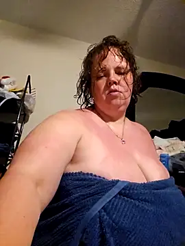 Snapshot of Purplesparkle1 chatting on 03/16/26, 09:52 Purplesparkle1 online show from 03/16/26, 09:52