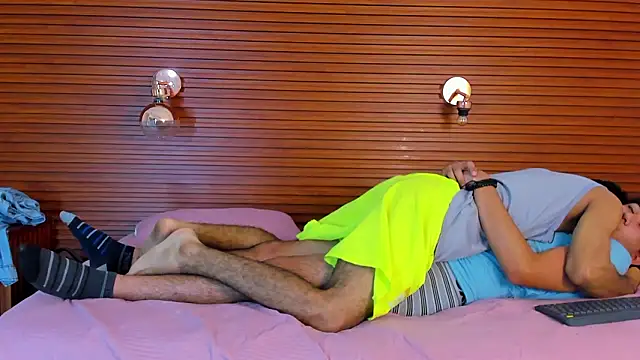 Snapshot of peakk_twiinns chatting on 03/12/26, 11:49 peakk twiinns online show from 03/12/26, 11:49