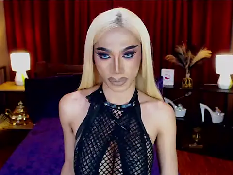 Snapshot of KieraLee chatting on 04/30/26, 12:06 KieraLee online show from 04/30/26, 12:06
