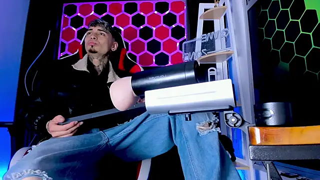 Max Hader  online show from 03/21/26, 03:33