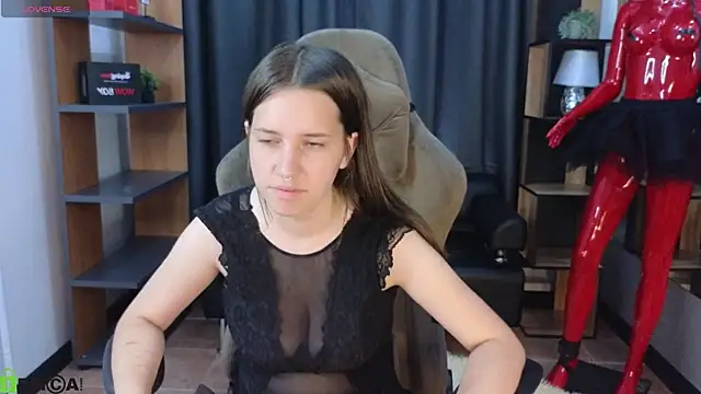 Molly Miavka online show from 06/19/26, 06:40
