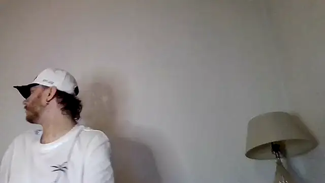 TallHungandCloudy69 online show from 04/04/26, 04:22