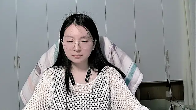 Eeya-36 online show from 04/25/26, 01:41