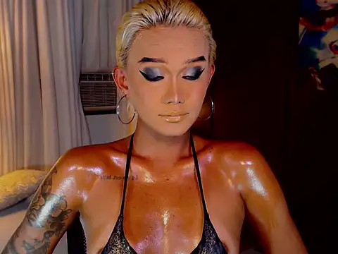 xXLustFullTransXx online show from 06/13/26, 01:36
