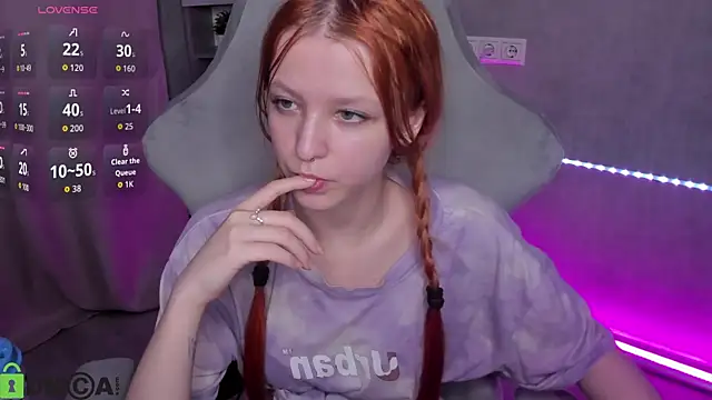 Emma Dusk online show from 05/15/26, 11:01