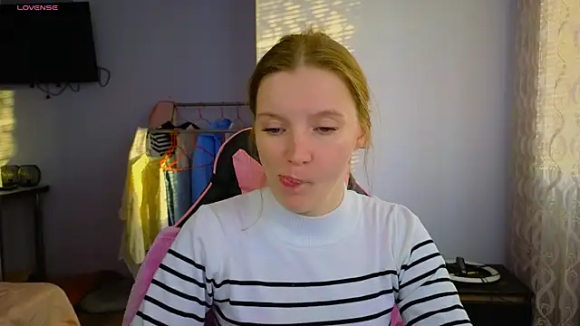 Mary Blu online show from 04/02/26, 04:10