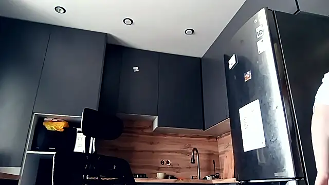 Snapshot of FreedaRiesinger chatting on 03/03/26, 07:14 FreedaRiesinger online show from 03/03/26, 07:14