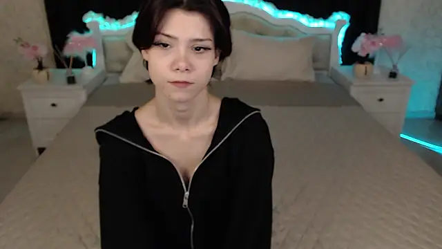 llittle-peachh online show from 03/02/26, 05:42