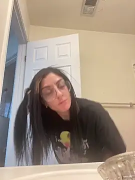 Mariyyumyums online show from 04/16/26, 11:44