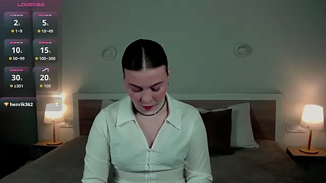 HermioneMoon online show from 03/29/26, 04:07