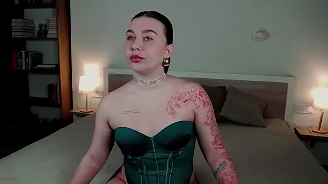 HermioneMoon online show from 04/15/26, 03:30