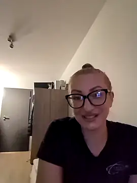 Snapshot of malinalli_a chatting on 03/02/26, 05:09 malinalli a online show from 03/02/26, 05:09