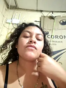 Elenmascarado1509 online show from 04/29/26, 01:32