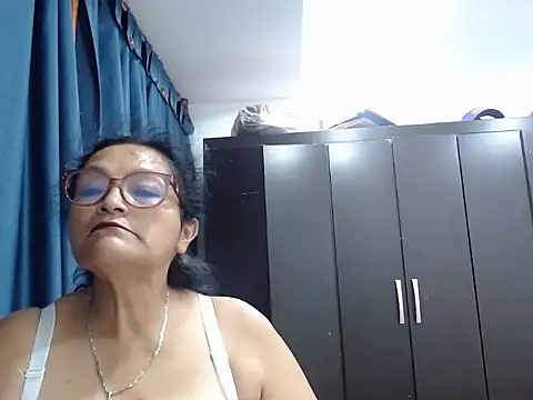  BellaNocturna online show from 05/27/26, 02:41