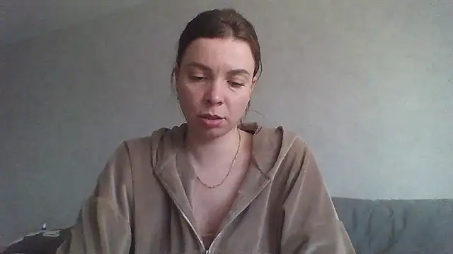 Luna2547 online show from 04/06/26, 02:51