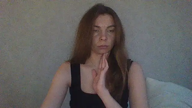 Luna2547 online show from 04/18/26, 04:22