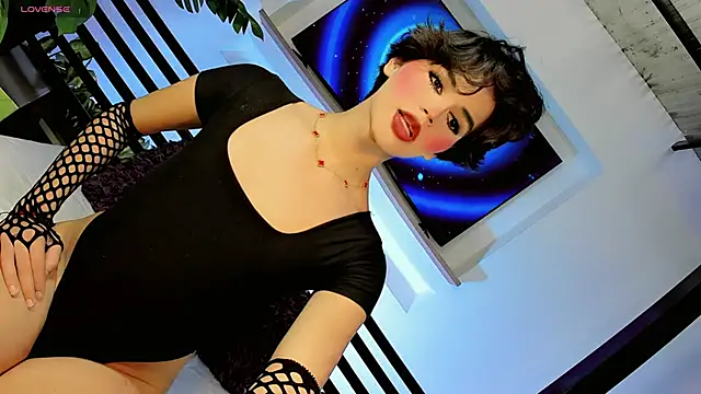 Snapshot of Valentiina_Foxx chatting on 06/05/26, 02:01 Valentiina Foxx online show from 06/05/26, 02:01