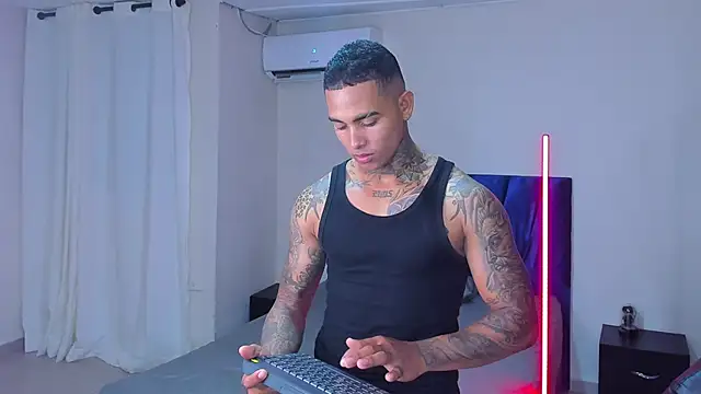 tyler bell  online show from 03/28/26, 03:28