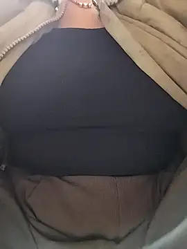 Snapshot of MiuNaaaa chatting on 03/08/26, 07:34 MiuNaaaa online show from 03/08/26, 07:34