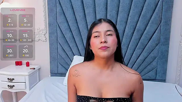 Leandra-Johnson online show from 04/29/26, 01:48