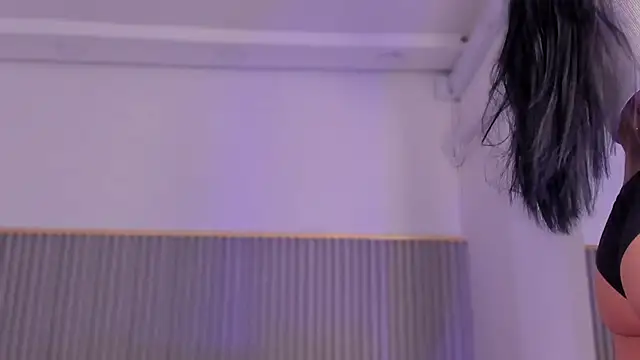 ashvalentine  online show from 03/18/26, 07:39