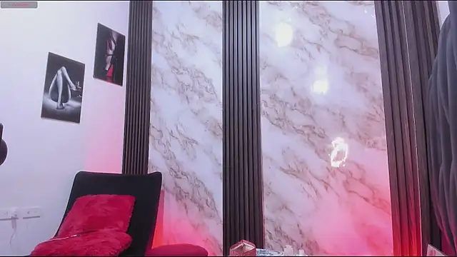 Nina vegas online show from 04/13/26, 02:00