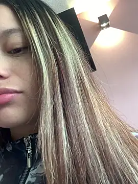 Baby Pink Love online show from 03/05/26, 08:05