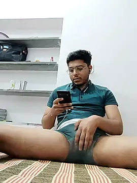 Snapshot of boyzyzyzzl chatting on 03/02/26, 08:04 boyzyzyzzl online show from 03/02/26, 08:04