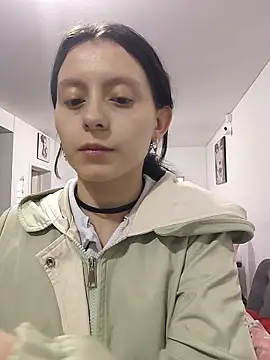 Naomimolie online show from 04/01/26, 11:33