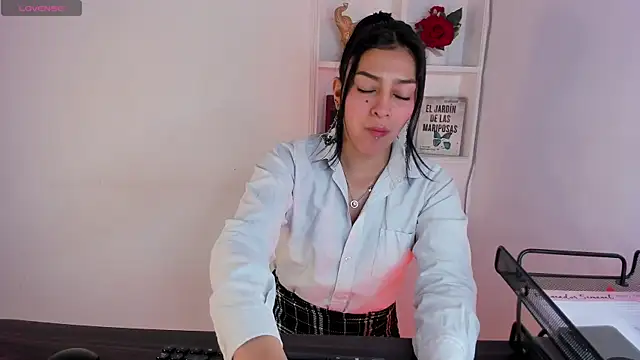 jaade doll online show from 04/09/26, 02:22