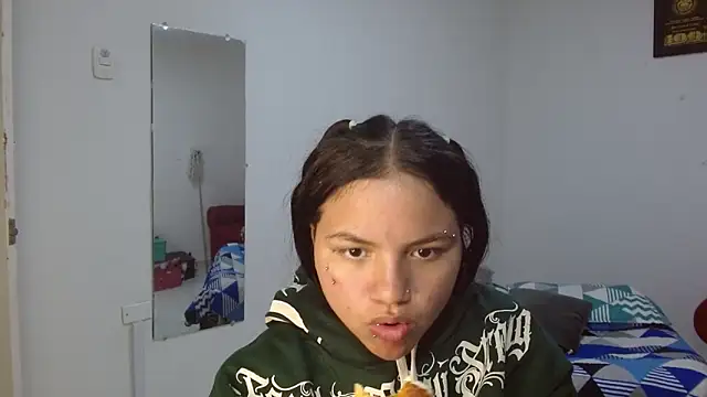 Snapshot of kimmyfuckass chatting on 06/30/26, 12:06 kimmyfuckass online show from 06/30/26, 12:06