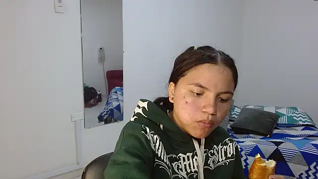 Snapshot of kimmyfuckass chatting on 07/01/26, 12:18 kimmyfuckass online show from 07/01/26, 12:18