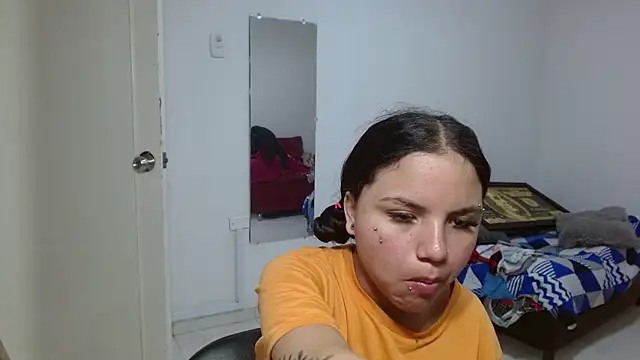 Snapshot of kimmyfuckass chatting on 07/16/26, 12:22 kimmyfuckass online show from 07/16/26, 12:22