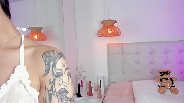 Vanessa cruz 18 online show from 07/09/26, 10:14