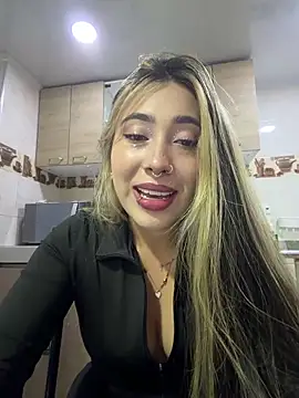 ManuelaVeeleez online show from 03/13/26, 05:36