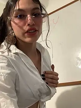 SweetCherry   online show from 03/05/26, 07:32