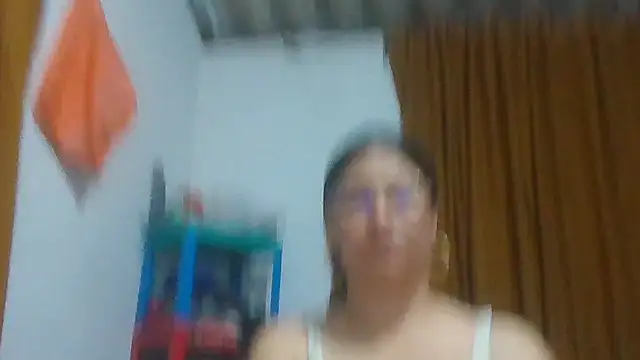 Jiwon Han online show from 06/05/26, 02:29