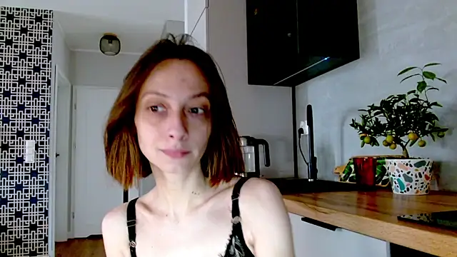 Snapshot of misssweet chatting on 06/21/26, 09:01 misssweet online show from 06/21/26, 09:01