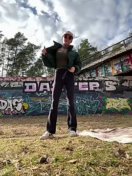 SkinnyLilly online show from 03/12/26, 02:01