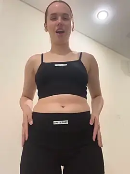 pinkpeachx online show from 03/06/26, 12:01