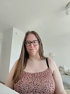 CelineThompson online show from 05/23/26, 01:26