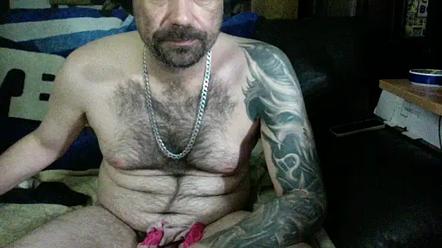 Snapshot of KinkyTOMan chatting on 06/01/26, 06:15 KinkyTOMan online show from 06/01/26, 06:15
