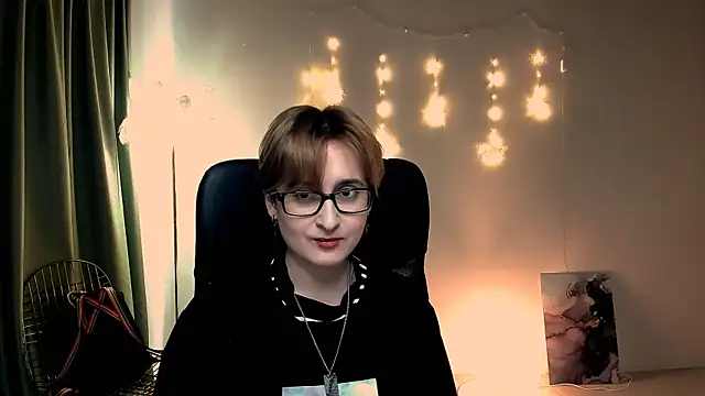 LixeLuna online show from 03/28/26, 06:13