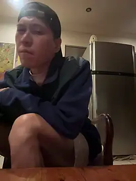 Snapshot of Asian4You2928 chatting on 03/03/26, 05:19 Asian4You2928 online show from 03/03/26, 05:19