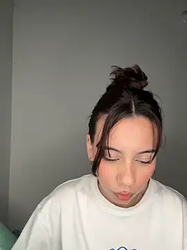 Nicole Cute04 online show from 04/12/26, 04:28