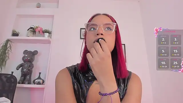 Im Scarlett  online show from 04/25/26, 06:49