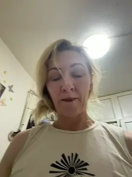 Secret Ladyx online show from 06/21/26, 04:48